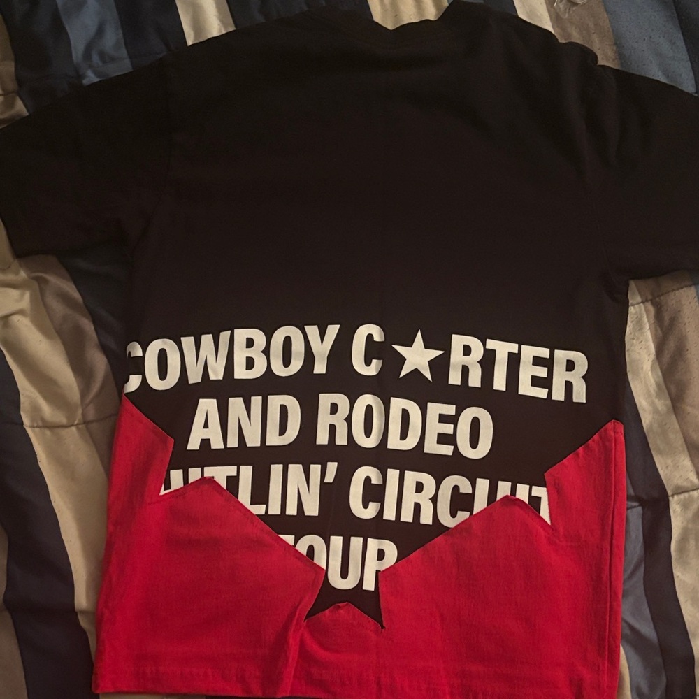 Beyoncé Cowboy Carter Tour Merch T-Shirt - Picture 3 of 3